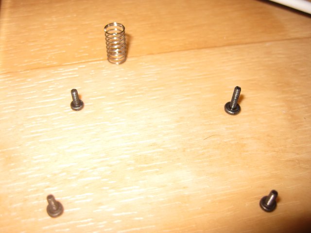 Mac mini screws