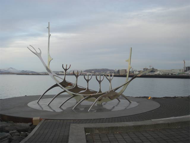viking sculpture