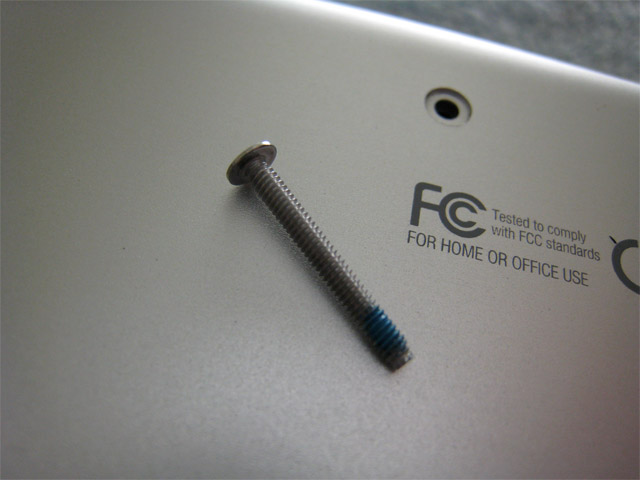 Powerbook screw with blue something at the end